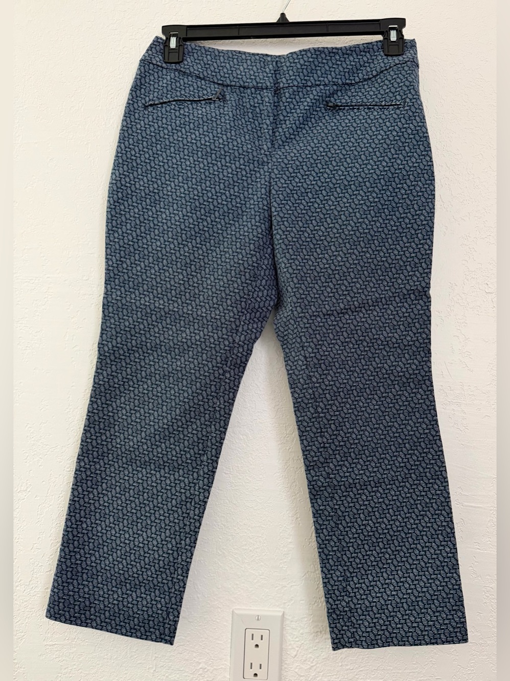 Ann Taylor Blue Geometric Cropped Pants